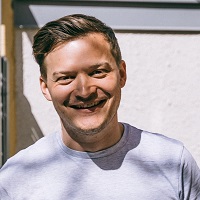 Headshot of Stefan Oswald